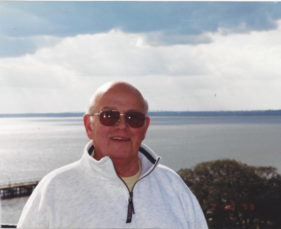 Robert R. Gray, 88