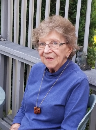 Gladys T. Klapp, 84