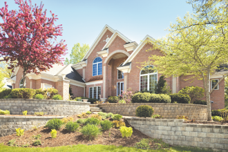 6 Reasons to Build a Retaining Wall